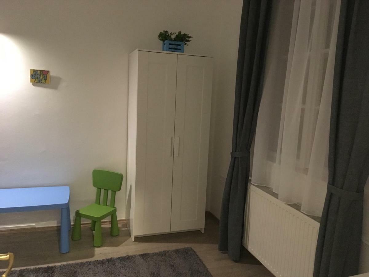 Appartamento Katus Apartman Eger Esterno foto