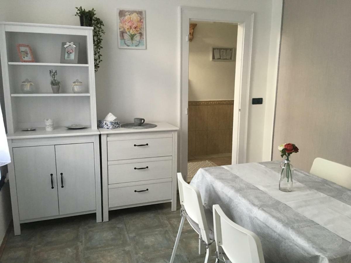 Appartamento Katus Apartman Eger Esterno foto